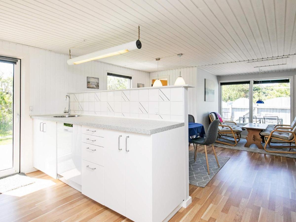 4 Person Holiday Home In L Kken Lokken Exterior photo