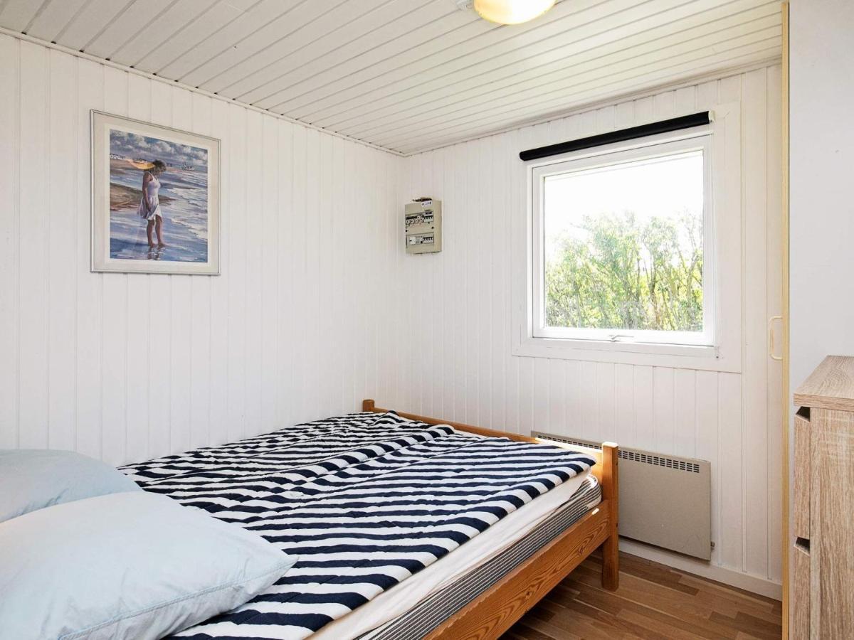 4 Person Holiday Home In L Kken Lokken Exterior photo