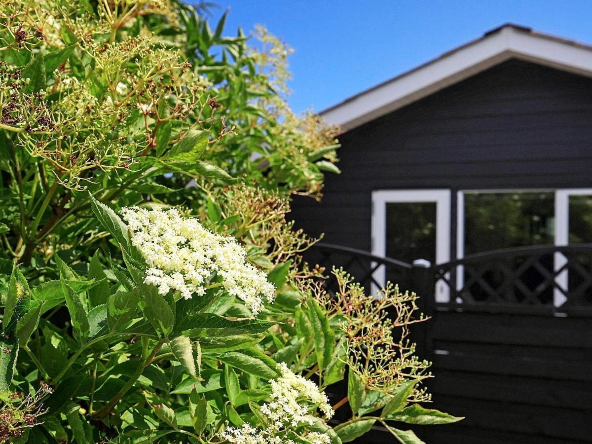4 Person Holiday Home In L Kken Lokken Exterior photo