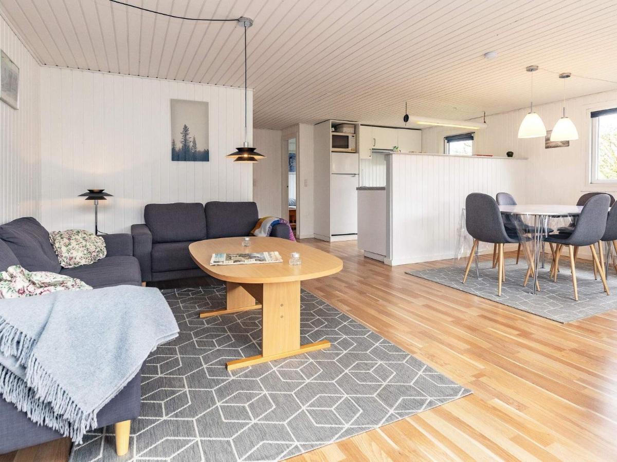 4 Person Holiday Home In L Kken Lokken Exterior photo