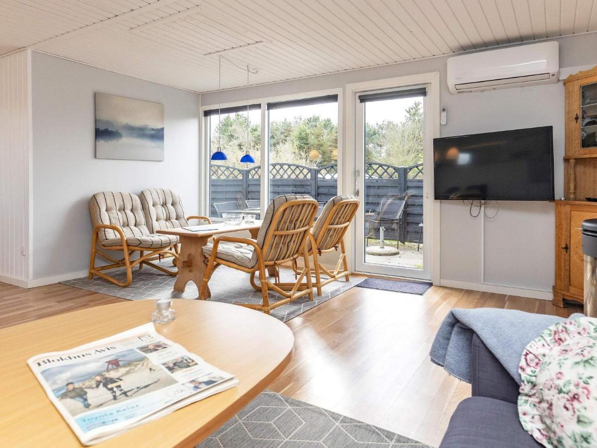 4 Person Holiday Home In L Kken Lokken Exterior photo