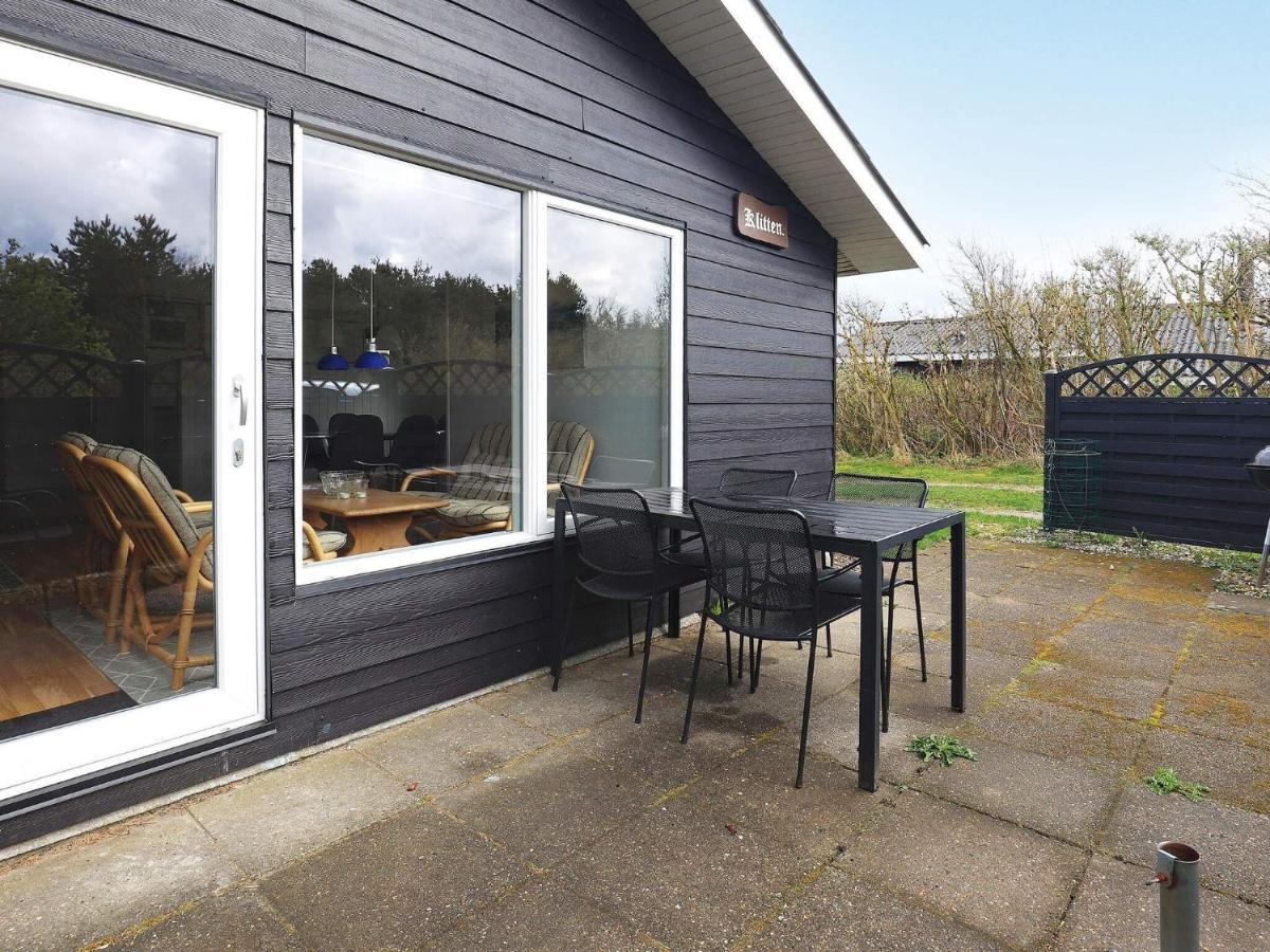 4 Person Holiday Home In L Kken Lokken Exterior photo