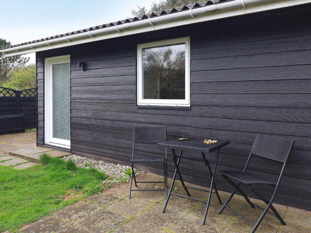 4 Person Holiday Home In L Kken Lokken Exterior photo